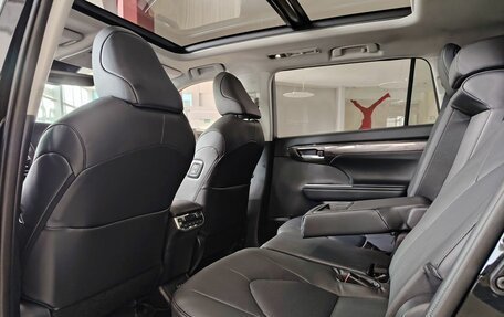 Toyota Highlander, 2026 год, 5 440 000 рублей, 24 фотография
