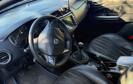 Lancia Delta III (844) рестайлинг, 2009 год, 900 000 рублей, 7 фотография