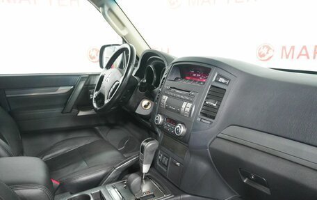 Mitsubishi Pajero IV, 2013 год, 2 600 000 рублей, 10 фотография