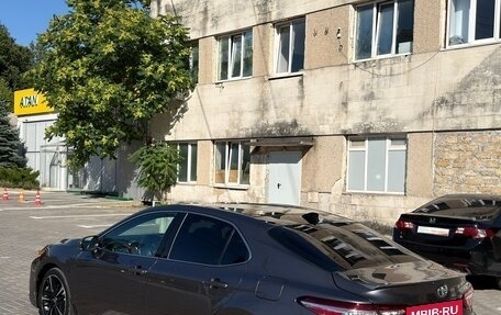 Toyota Camry, 2020 год, 3 100 000 рублей, 5 фотография