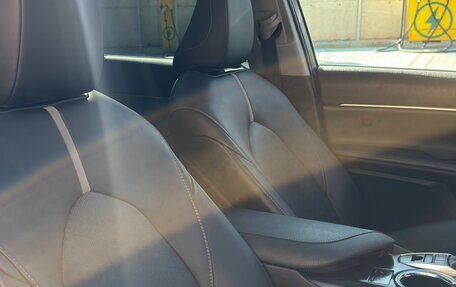 Toyota Camry, 2020 год, 3 100 000 рублей, 8 фотография
