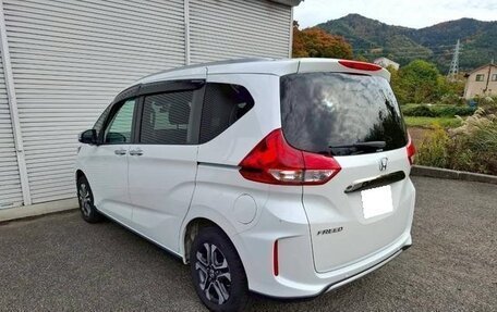 Honda Freed II, 2022 год, 1 375 000 рублей, 8 фотография