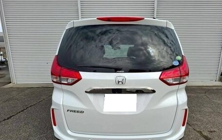 Honda Freed II, 2022 год, 1 375 000 рублей, 7 фотография