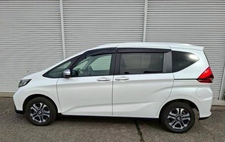 Honda Freed II, 2022 год, 1 375 000 рублей, 9 фотография