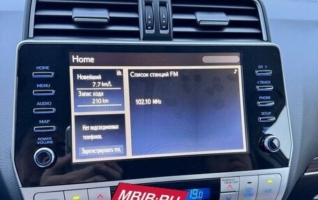 Toyota Land Cruiser Prado 150 рестайлинг 2, 2023 год, 7 500 000 рублей, 10 фотография