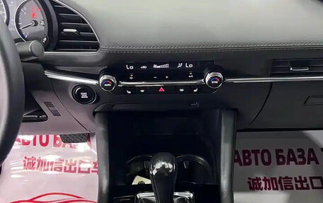 Mazda 3, 2021 год, 1 600 666 рублей, 11 фотография