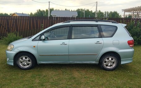 Toyota Picnic II, 2003 год, 650 000 рублей, 2 фотография