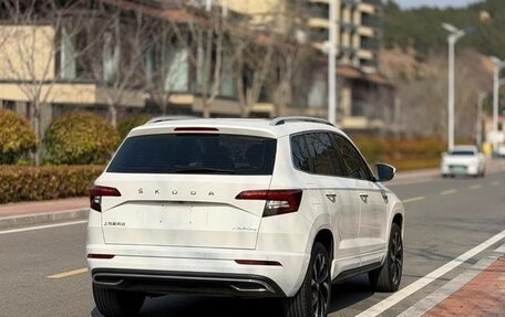 Skoda Karoq I, 2022 год, 2 108 000 рублей, 4 фотография