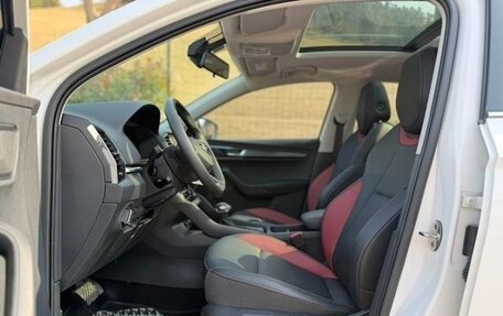 Skoda Karoq I, 2022 год, 2 108 000 рублей, 8 фотография