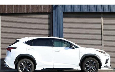 Lexus NX, 2021 год, 2 620 000 рублей, 7 фотография