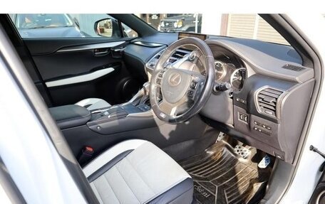 Lexus NX, 2021 год, 2 620 000 рублей, 10 фотография