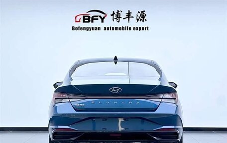 Hyundai Elantra, 2022 год, 1 550 000 рублей, 4 фотография