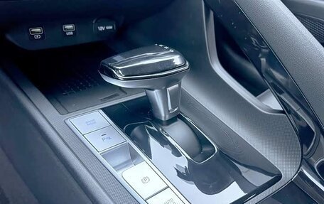 Hyundai Elantra, 2022 год, 1 550 000 рублей, 14 фотография
