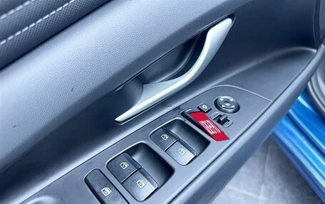 Hyundai Elantra, 2022 год, 1 550 000 рублей, 18 фотография