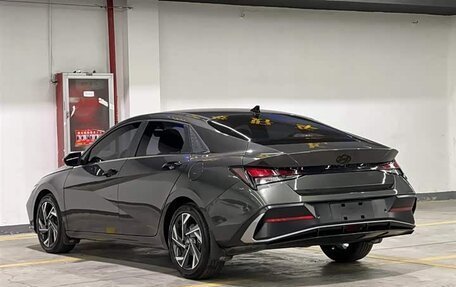 Hyundai Elantra, 2022 год, 1 530 000 рублей, 4 фотография