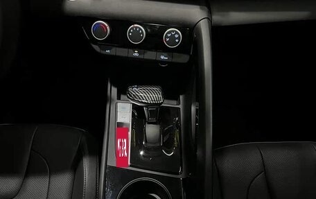 Hyundai Elantra, 2022 год, 1 530 000 рублей, 15 фотография