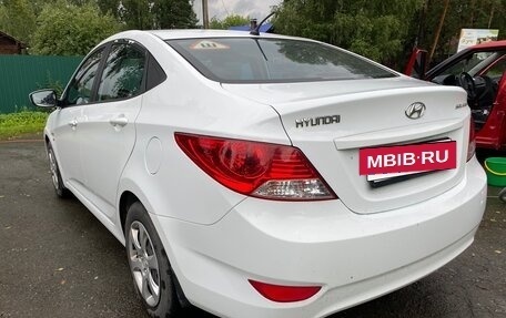 Hyundai Solaris II рестайлинг, 2013 год, 850 000 рублей, 18 фотография