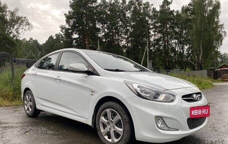 Hyundai Solaris II рестайлинг, 2013 год, 850 000 рублей, 17 фотография