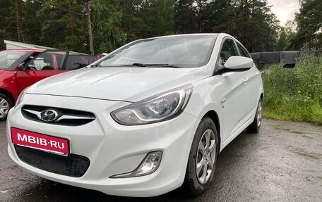 Hyundai Solaris II рестайлинг, 2013 год, 850 000 рублей, 15 фотография