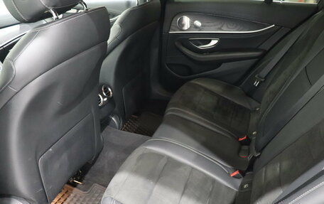 Mercedes-Benz E-Класс, 2019 год, 3 560 000 рублей, 17 фотография