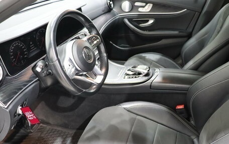 Mercedes-Benz E-Класс, 2019 год, 3 560 000 рублей, 16 фотография