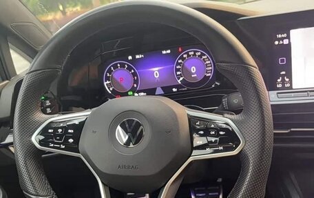 Volkswagen Golf VIII, 2022 год, 1 819 312 рублей, 14 фотография