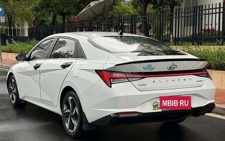 Hyundai Elantra, 2022 год, 1 390 000 рублей, 4 фотография