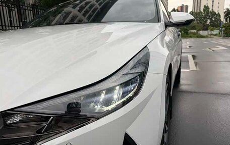 Hyundai Elantra, 2022 год, 1 390 000 рублей, 7 фотография