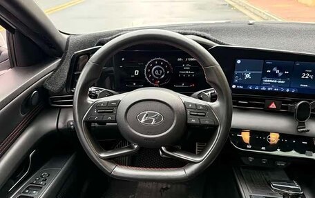 Hyundai Elantra, 2022 год, 1 390 000 рублей, 14 фотография