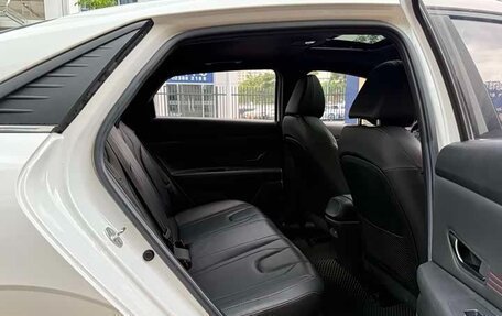 Hyundai Elantra, 2022 год, 1 390 000 рублей, 17 фотография