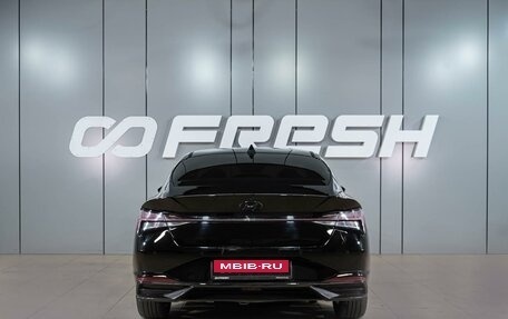 Hyundai Elantra, 2022 год, 1 999 000 рублей, 4 фотография