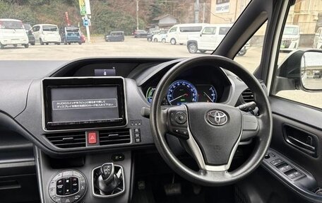 Toyota Noah III, 2014 год, 1 400 001 рублей, 14 фотография