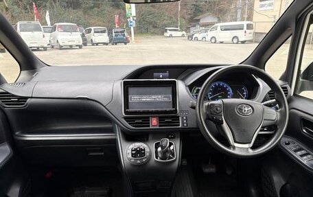 Toyota Noah III, 2014 год, 1 400 001 рублей, 13 фотография