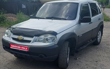 Chevrolet Niva I рестайлинг, 2011 год, 585 000 рублей, 1 фотография