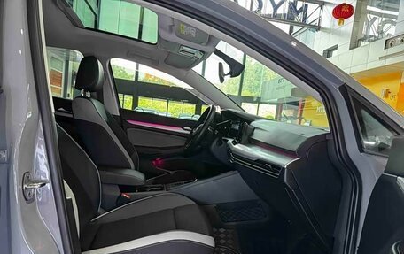 Volkswagen Golf VIII, 2023 год, 1 540 000 рублей, 11 фотография