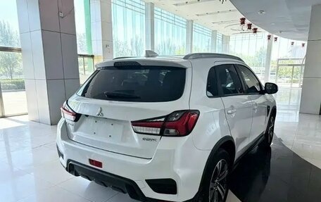 Mitsubishi ASX I рестайлинг, 2022 год, 1 700 000 рублей, 3 фотография