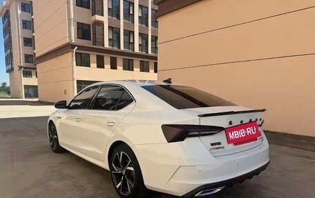 Skoda Octavia IV, 2023 год, 1 500 000 рублей, 4 фотография