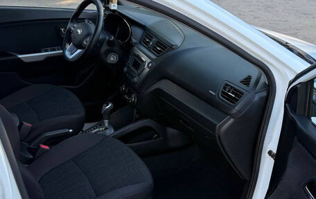 KIA Rio III рестайлинг, 2013 год, 800 000 рублей, 4 фотография
