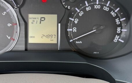 Toyota Land Cruiser Prado 150 рестайлинг 2, 2022 год, 7 300 000 рублей, 3 фотография