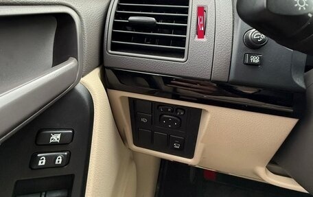 Toyota Land Cruiser Prado 150 рестайлинг 2, 2022 год, 7 300 000 рублей, 12 фотография
