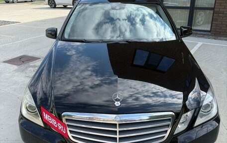 Mercedes-Benz E-Класс, 2011 год, 1 250 000 рублей, 3 фотография