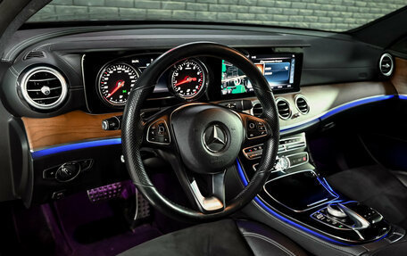 Mercedes-Benz E-Класс, 2016 год, 3 330 000 рублей, 13 фотография