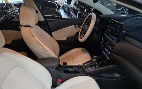 Hyundai Kona I, 2022 год, 1 520 000 рублей, 13 фотография