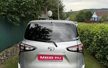 Toyota Sienta II, 2018 год, 1 200 000 рублей, 17 фотография