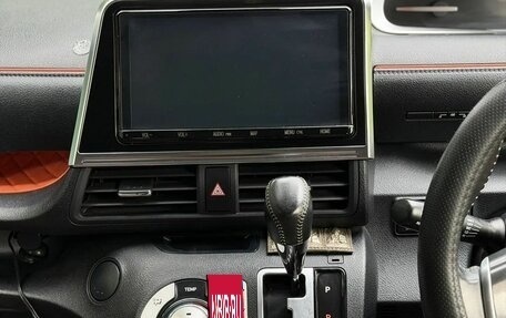 Toyota Sienta II, 2018 год, 1 200 000 рублей, 18 фотография