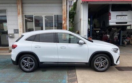 Mercedes-Benz GLA, 2023 год, 2 030 010 рублей, 7 фотография