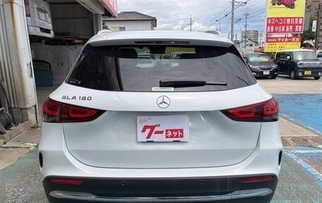 Mercedes-Benz GLA, 2023 год, 2 030 010 рублей, 5 фотография
