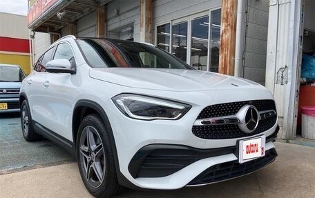 Mercedes-Benz GLA, 2023 год, 2 030 010 рублей, 3 фотография