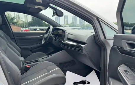 Volkswagen Golf VIII, 2022 год, 1 850 000 рублей, 10 фотография