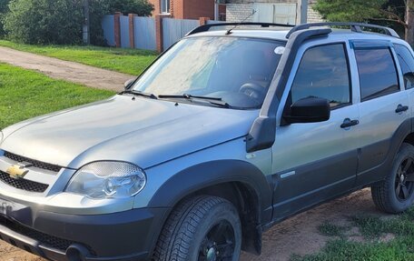 Chevrolet Niva I рестайлинг, 2014 год, 500 000 рублей, 2 фотография